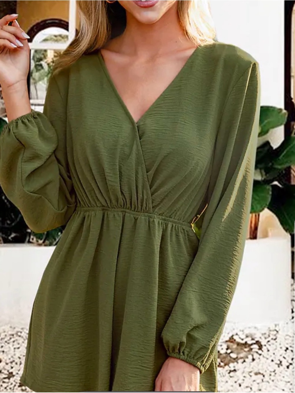 Cupshe Olive Green V-Neck Long Sleeve Romper